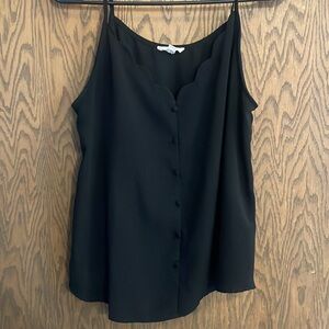 Black Scallop Neck Tank Top M